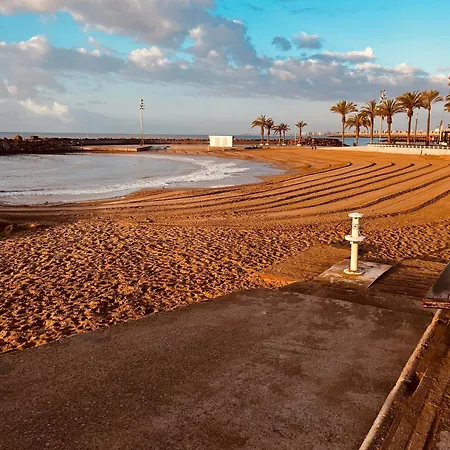 Diego Ramirez Pastor- Air Conditioning Lägenhet *